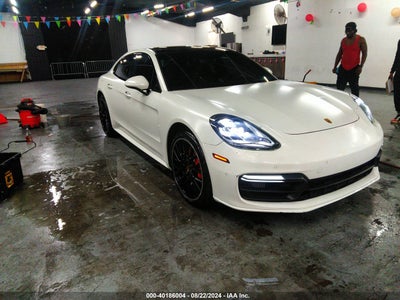PORSCHE PANAMERA 2017