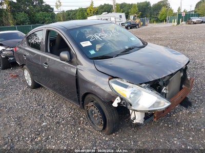 NISSAN VERSA 2015