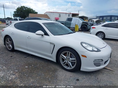 PORSCHE PANAMERA 2012