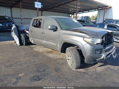TOYOTA TACOMA 2017