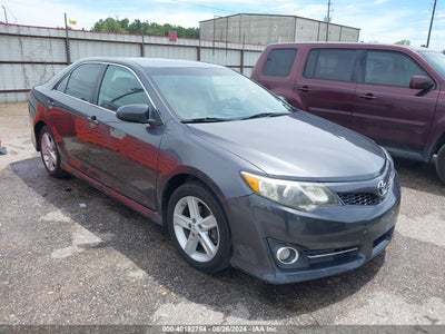 TOYOTA CAMRY 2012