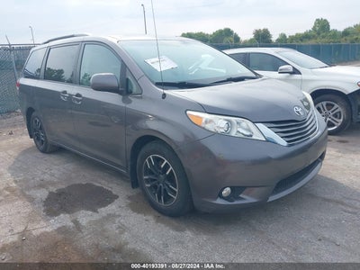 TOYOTA SIENNA 2011