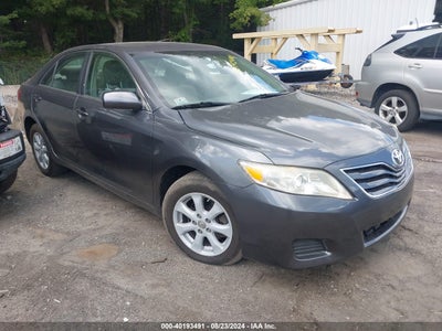 TOYOTA CAMRY 2011