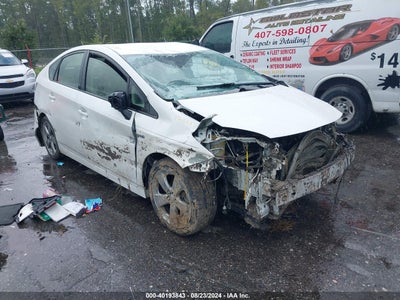 TOYOTA PRIUS 2013