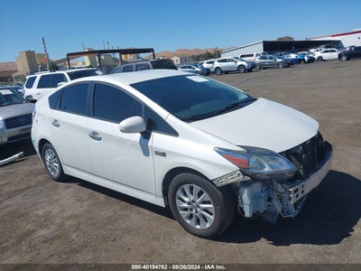 TOYOTA PRIUS PLUG-IN 2014
