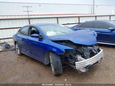CHRYSLER 200 2015