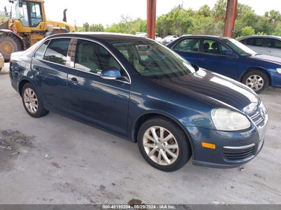 VOLKSWAGEN JETTA 2010