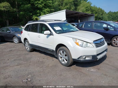 SUBARU OUTBACK 2012