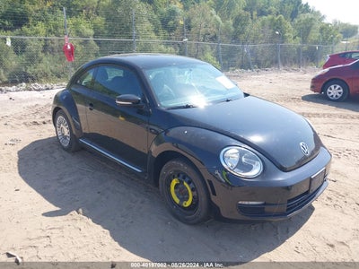 VOLKSWAGEN BEETLE 2014