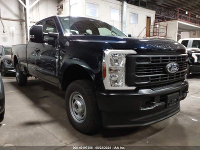 FORD F-350 2024