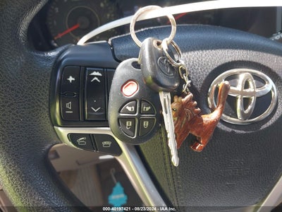 TOYOTA SIENNA 2015