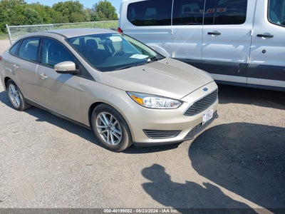 FORD FOCUS SE 2017