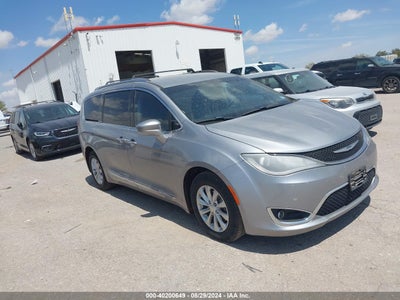 CHRYSLER PACIFICA 2018