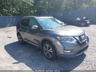 NISSAN ROGUE 2017