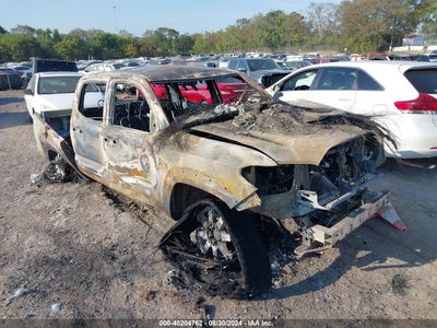 TOYOTA TACOMA 2018