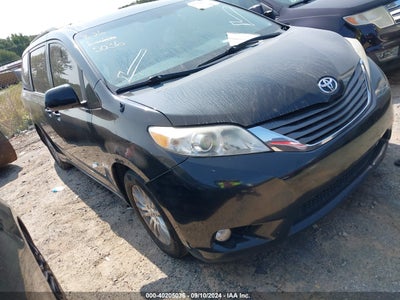 TOYOTA SIENNA 2012