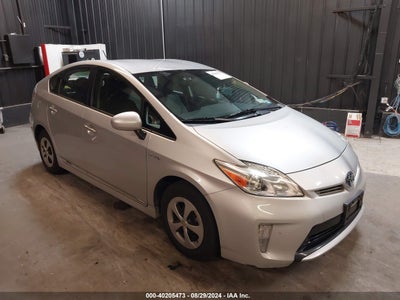TOYOTA PRIUS 2015