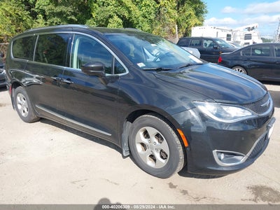 CHRYSLER PACIFICA 2017