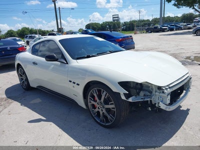 MASERATI GRANTURISMO 2012