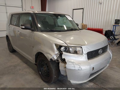 SCION XB 2010