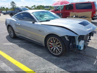 FORD MUSTANG 2024