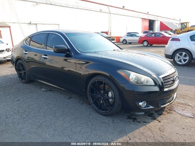 INFINITI M37 2011