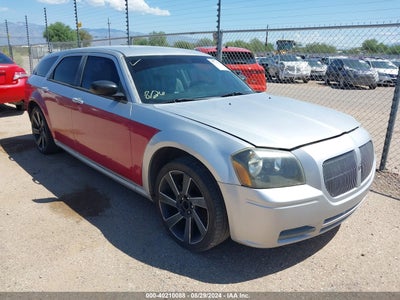 DODGE MAGNUM 2005