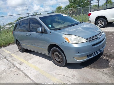 TOYOTA SIENNA 2004