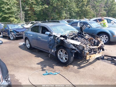 NISSAN MAXIMA 2010