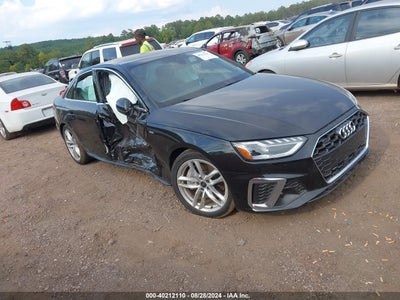 AUDI A4 2024