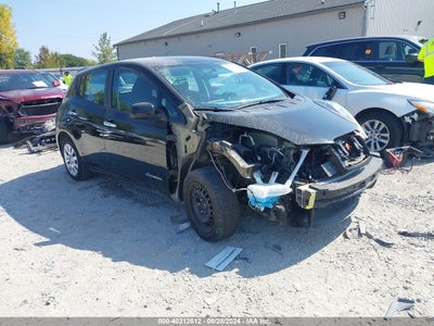 NISSAN LEAF 2017