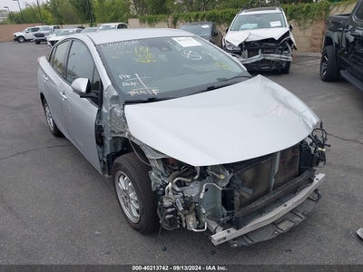 TOYOTA PRIUS PRIME 2017