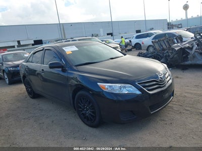 TOYOTA CAMRY 2011