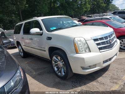 CADILLAC ESCALADE ESV 2011