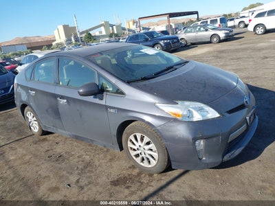 TOYOTA PRIUS PLUG-IN 2014