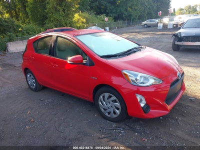 TOYOTA PRIUS C 2015