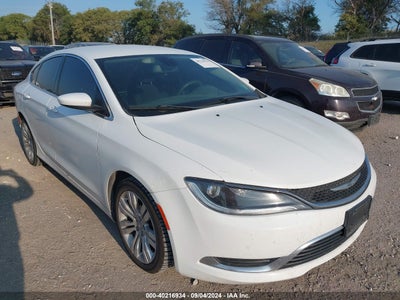 CHRYSLER 200 2015