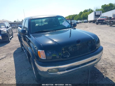TOYOTA TUNDRA 2002