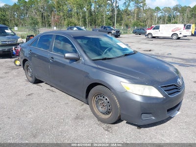 TOYOTA CAMRY 2011