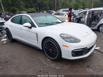 PORSCHE PANAMERA 2022