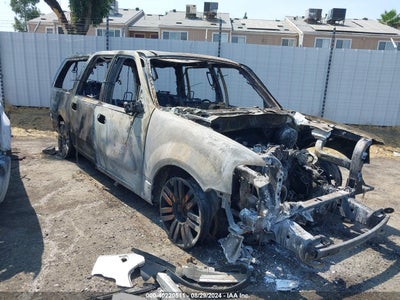 LINCOLN NAVIGATOR L 2011