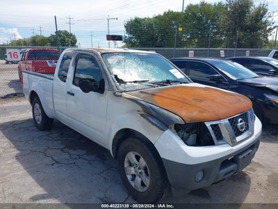 NISSAN FRONTIER 2013