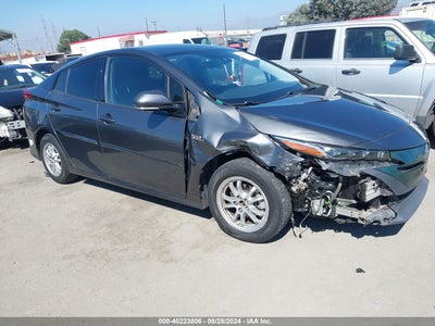 TOYOTA PRIUS PRIME 2017