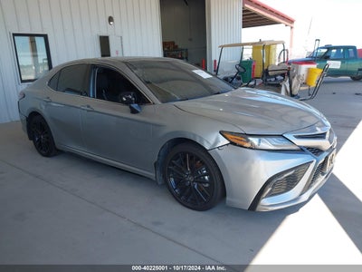 TOYOTA CAMRY 2024