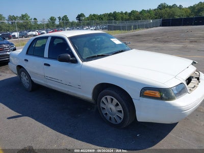 FORD CROWN VICTORIA 2010