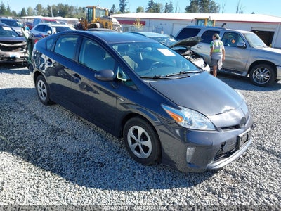 TOYOTA PRIUS 2014