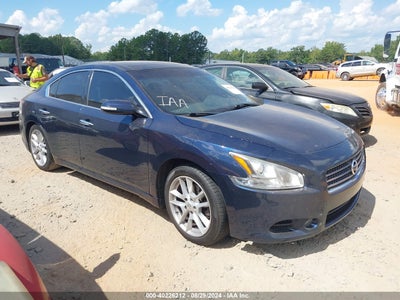 NISSAN MAXIMA 2011