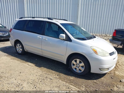 TOYOTA SIENNA 2004