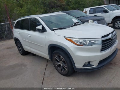 TOYOTA HIGHLANDER 2016