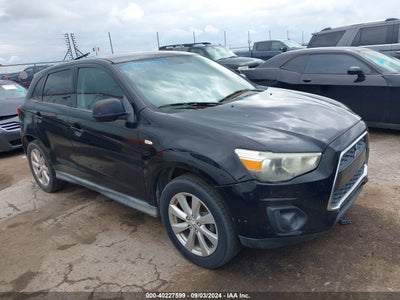 MITSUBISHI OUTLANDER SPORT 2013